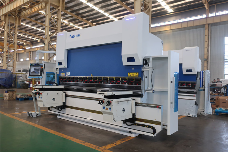 Prensa plegadora ACCURL CNC DA69T