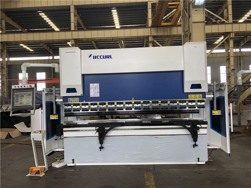 Plegadora CNC ACCURL ESA